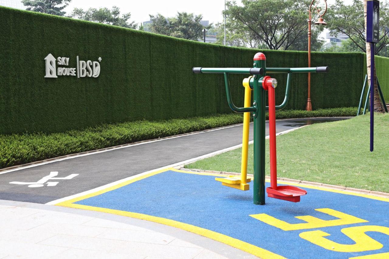 Moritz Inn Bsd Tangerang Esterno foto